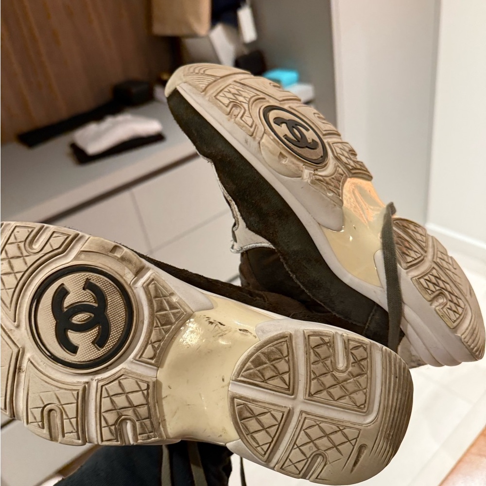 CHANEL TRAINER USED - Picture 5 of 10